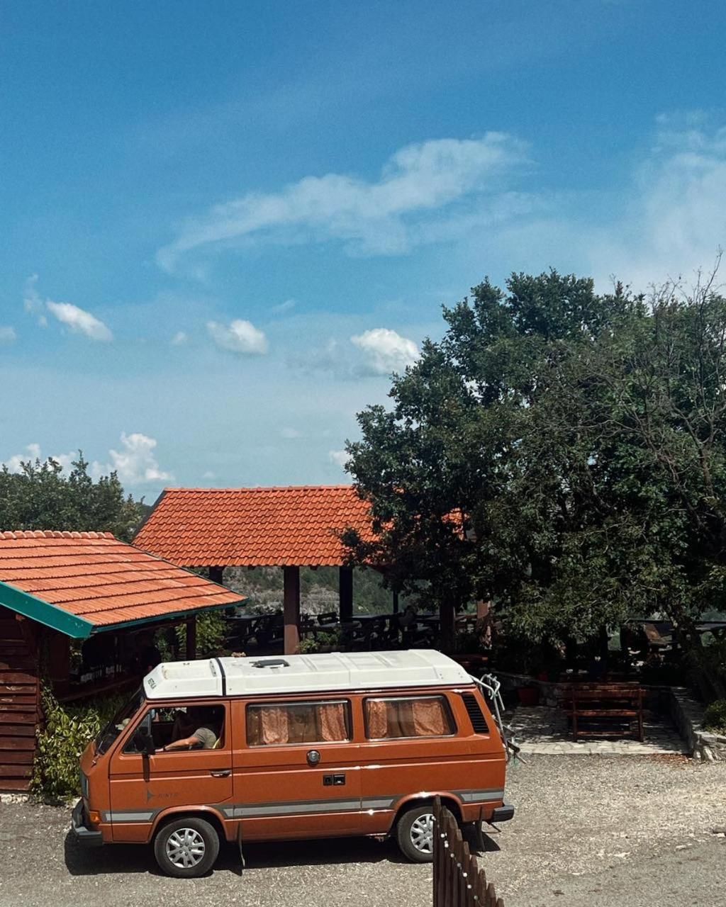 Camp Oaza,Lipa Otel Cetinje Dış mekan fotoğraf