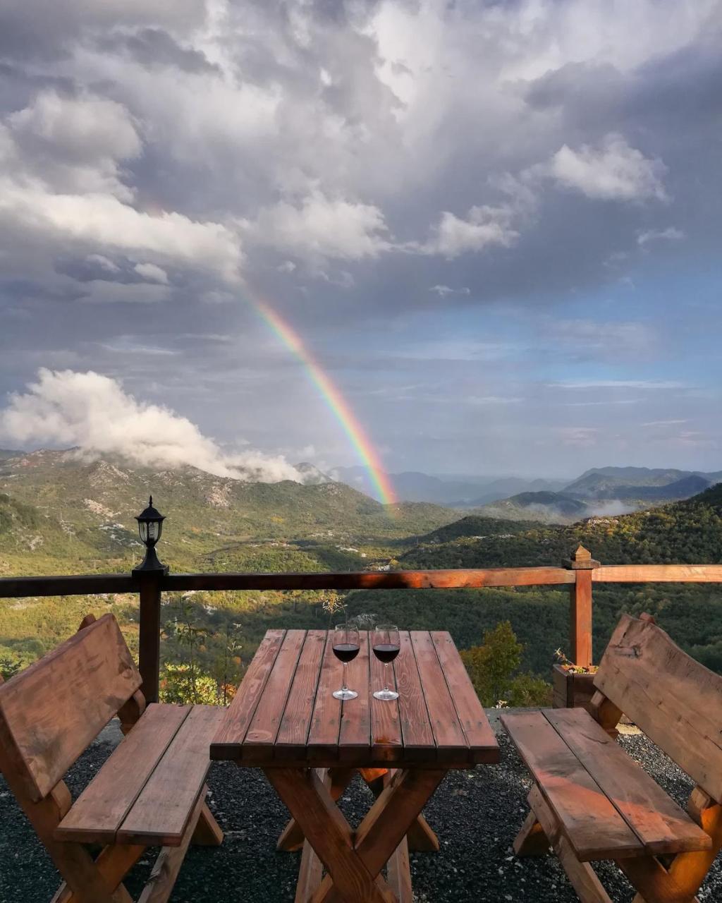 Camp Oaza,Lipa Otel Cetinje Dış mekan fotoğraf