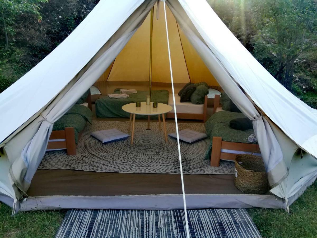 Camp Oaza,Lipa Otel Cetinje Dış mekan fotoğraf
